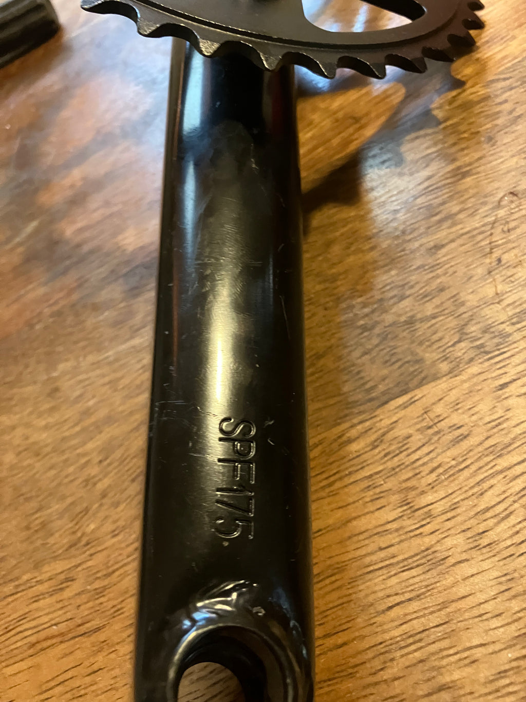 BMX Unbranded 175 Cranks with 33T Sprocket 8 Spline Mid BB